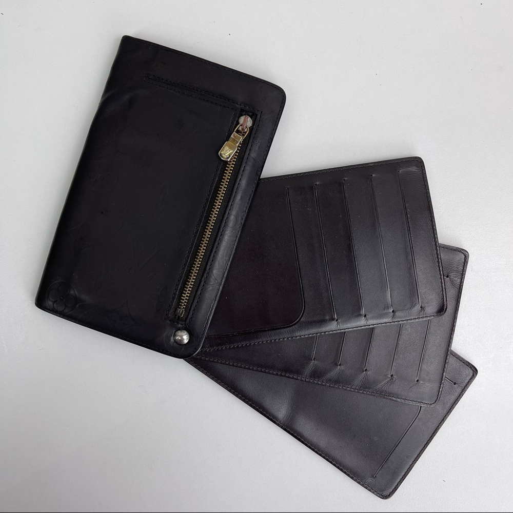 Louis Vuitton Vintage Black Leather Wallet with Slip Out Card Compartments